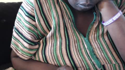 Snapshot of hornybigtitts chatting on February 11, 11:10 am monica zain online show from February 11, 11:10 am