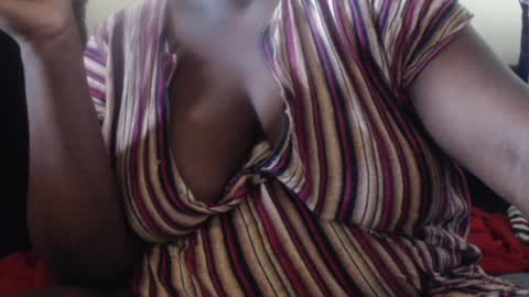 Snapshot of hornybigtitts chatting on February 25, 12:13 pm monica zain online show from February 25, 12:13 pm