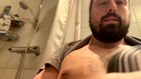 Snapshot of hornyboobman93 chatting on February 22, 9:23 am hornyboobman93 online show from February 22, 9:23 am