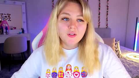 HornyCakee online show from December 4, 2:59 pm