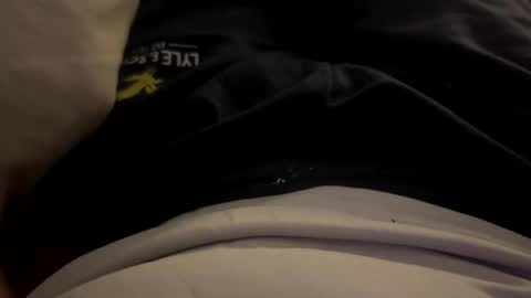 Snapshot of hornyderry chatting on October 16, 2:01 am hornyderry online show from October 16, 2:01 am