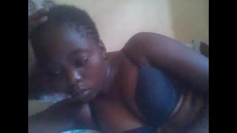 Snapshot of hornygal001 chatting on January 20, 7:04 am hornygal001 online show from January 20, 7:04 am