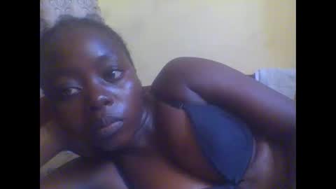 Snapshot of hornygal001 chatting on January 20, 1:42 pm hornygal001 online show from January 20, 1:42 pm