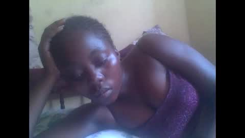 Snapshot of hornygal001 chatting on January 24, 12:10 pm hornygal001 online show from January 24, 12:10 pm