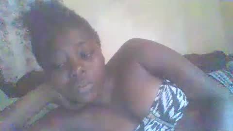 Snapshot of hornygal001 chatting on February 13, 10:55 am hornygal001 online show from February 13, 10:55 am