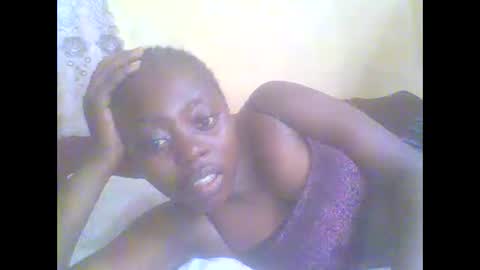 Snapshot of hornygal001 chatting on February 19, 12:22 pm hornygal001 online show from February 19, 12:22 pm