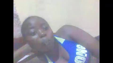 Snapshot of hornygal001 chatting on February 20, 3:19 pm hornygal001 online show from February 20, 3:19 pm