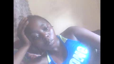 Snapshot of hornygal001 chatting on February 21, 10:39 am hornygal001 online show from February 21, 10:39 am