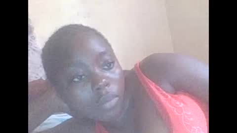 Snapshot of hornygal001 chatting on February 24, 8:27 am hornygal001 online show from February 24, 8:27 am