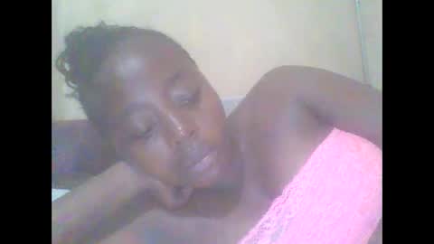 Snapshot of hornygal001 chatting on September 9, 5:40 am hornygal001 online show from September 9, 5:40 am