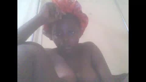 Snapshot of hornygal001 chatting on November 15, 12:30 am hornygal001 online show from November 15, 12:30 am