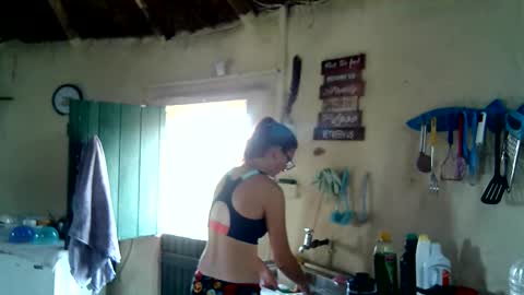 Nix  D online show from September 20, 6:25 am