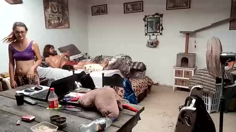 Nix  D online show from December 20, 5:58 am