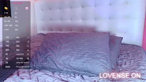 Valentina  online show from December 27, 12:34 pm