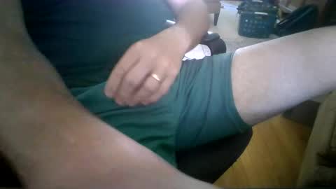 hornyhubby1001 online show from June 29, 3:23 pm