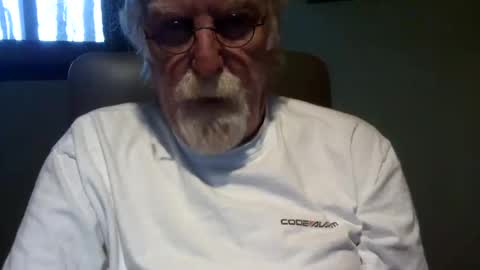 Snapshot of hornyinohio9 chatting on April 14, 12:44 pm HornyInOhio9 online show from April 14, 12:44 pm