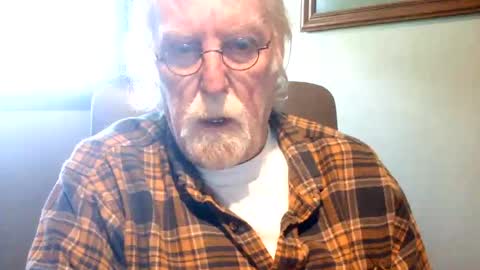 Snapshot of hornyinohio9 chatting on April 23, 12:51 pm HornyInOhio9 online show from April 23, 12:51 pm