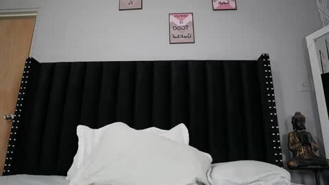 Snapshot of hornylatimommy chatting on June 8, 7:14 pm Natasha online show from June 8, 7:14 pm