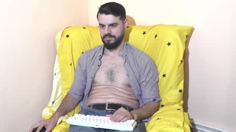 Snapshot of hornymaster93 chatting on January 7, 4:05 pm hornymaster online show from January 7, 4:05 pm