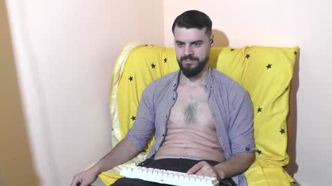 Snapshot of hornymaster93 chatting on January 13, 10:25 am hornymaster online show from January 13, 10:25 am