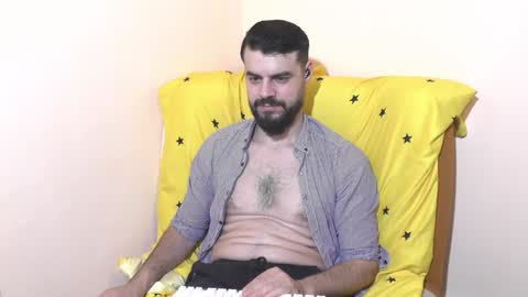 Snapshot of hornymaster93 chatting on January 18, 4:53 pm hornymaster online show from January 18, 4:53 pm