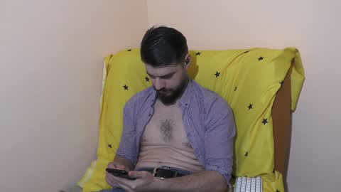 Snapshot of hornymaster93 chatting on January 21, 3:54 pm hornymaster online show from January 21, 3:54 pm