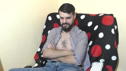 Snapshot of hornymaster93 chatting on January 22, 9:32 pm hornymaster online show from January 22, 9:32 pm