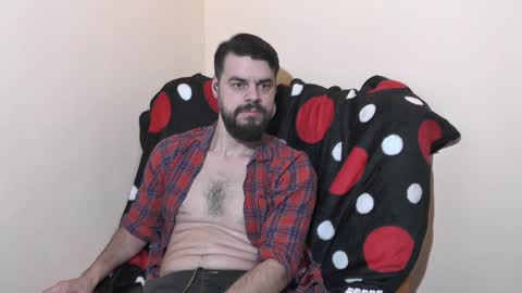 Snapshot of hornymaster93 chatting on January 28, 5:22 am hornymaster online show from January 28, 5:22 am