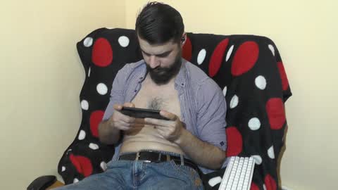 Snapshot of hornymaster93 chatting on February 3, 12:47 am hornymaster online show from February 3, 12:47 am