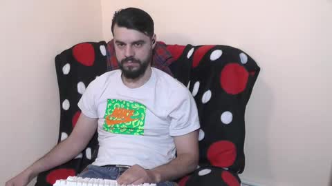 Snapshot of hornymaster93 chatting on February 27, 2:43 pm hornymaster online show from February 27, 2:43 pm