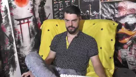 Snapshot of hornymaster93 chatting on September 25, 10:52 am hornymaster online show from September 25, 10:52 am