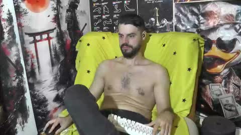 Snapshot of hornymaster93 chatting on September 27, 1:49 pm hornymaster online show from September 27, 1:49 pm