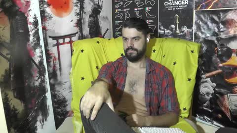 Snapshot of hornymaster93 chatting on October 21, 4:13 am hornymaster online show from October 21, 4:13 am