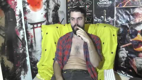 Snapshot of hornymaster93 chatting on October 22, 3:29 am hornymaster online show from October 22, 3:29 am