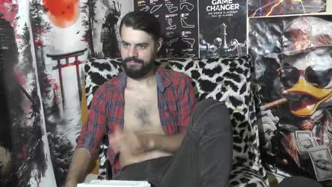 Snapshot of hornymaster93 chatting on October 22, 10:09 pm hornymaster online show from October 22, 10:09 pm