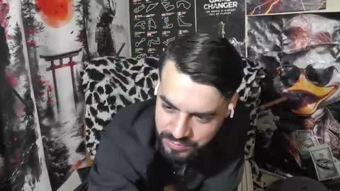 Snapshot of hornymaster93 chatting on October 31, 2:12 am hornymaster online show from October 31, 2:12 am