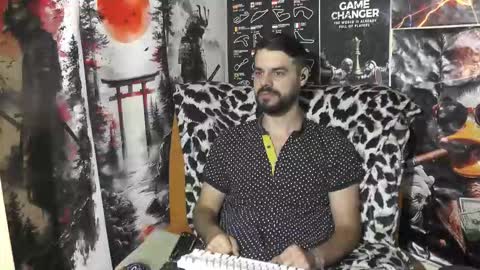 Snapshot of hornymaster93 chatting on November 6, 2:12 am hornymaster online show from November 6, 2:12 am