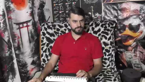 Snapshot of hornymaster93 chatting on November 16, 10:32 am hornymaster online show from November 16, 10:32 am