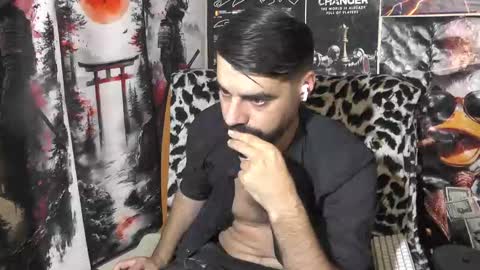 Snapshot of hornymaster93 chatting on November 16, 10:37 pm hornymaster online show from November 16, 10:37 pm