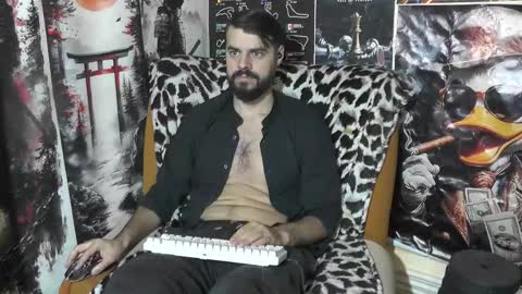 Snapshot of hornymaster93 chatting on November 30, 6:12 pm hornymaster online show from November 30, 6:12 pm