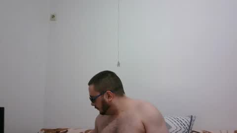 hornymonkey991 online show from April 28, 6:35 pm