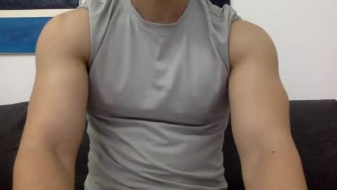 hornyspaniard93 online show from June 25, 12:53 pm