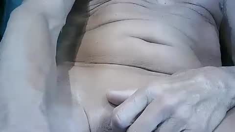 Snapshot of hornytomuk1 chatting on February 20, 8:28 am hornytomuk1 online show from February 20, 8:28 am