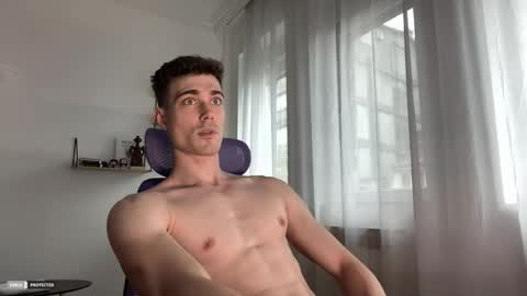 Snapshot of hornytwunk01 chatting on October 3, 8:33 am hornytwunk01 online show from October 3, 8:33 am