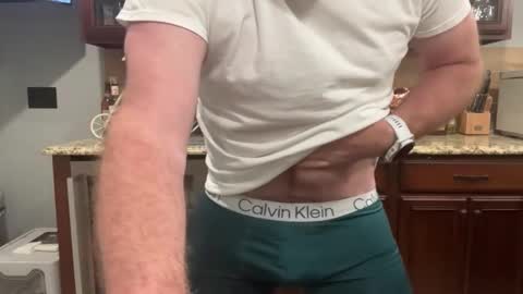 Snapshot of hornyusa13 chatting on April 9, 2:22 pm hornyusa13 online show from April 9, 2:22 pm