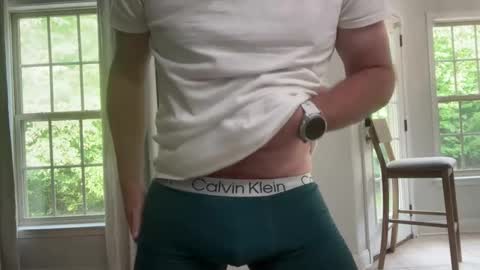 Snapshot of hornyusa13 chatting on May 9, 12:32 pm hornyusa13 online show from May 9, 12:32 pm