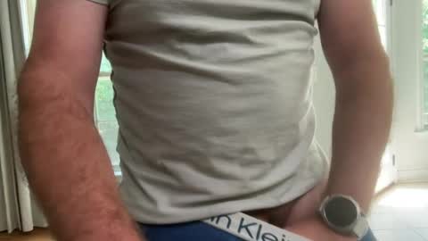 Snapshot of hornyusa13 chatting on June 25, 6:12 pm hornyusa13 online show from June 25, 6:12 pm