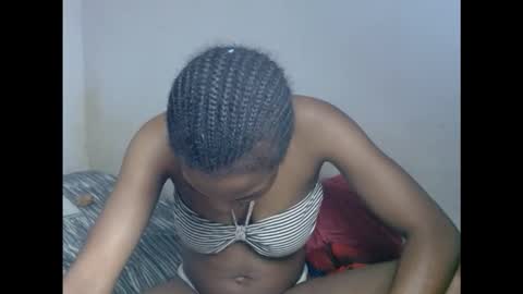 Snapshot of hornyxbum chatting on November 25, 12:27 pm hornyxbum online show from November 25, 12:27 pm