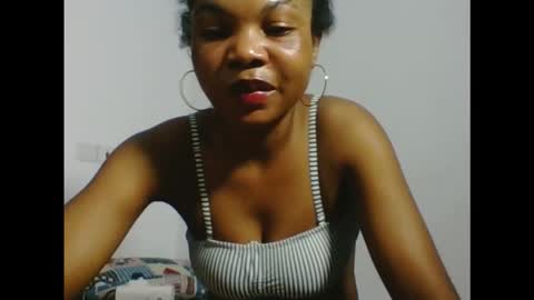 Snapshot of hornyxbum chatting on January 10, 9:22 am hornyxbum online show from January 10, 9:22 am