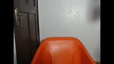 Snapshot of hornyxbum chatting on January 18, 6:55 pm hornyxbum online show from January 18, 6:55 pm